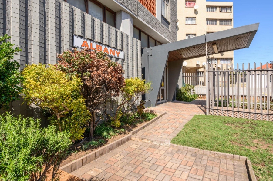 1 Bedroom Property for Sale in Port Elizabeth Central Eastern Cape